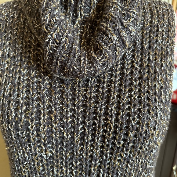 Free People Valentina Sleeveless Turtleneck Tunic Sweater Brown. size Medium - Picture 3 of 7